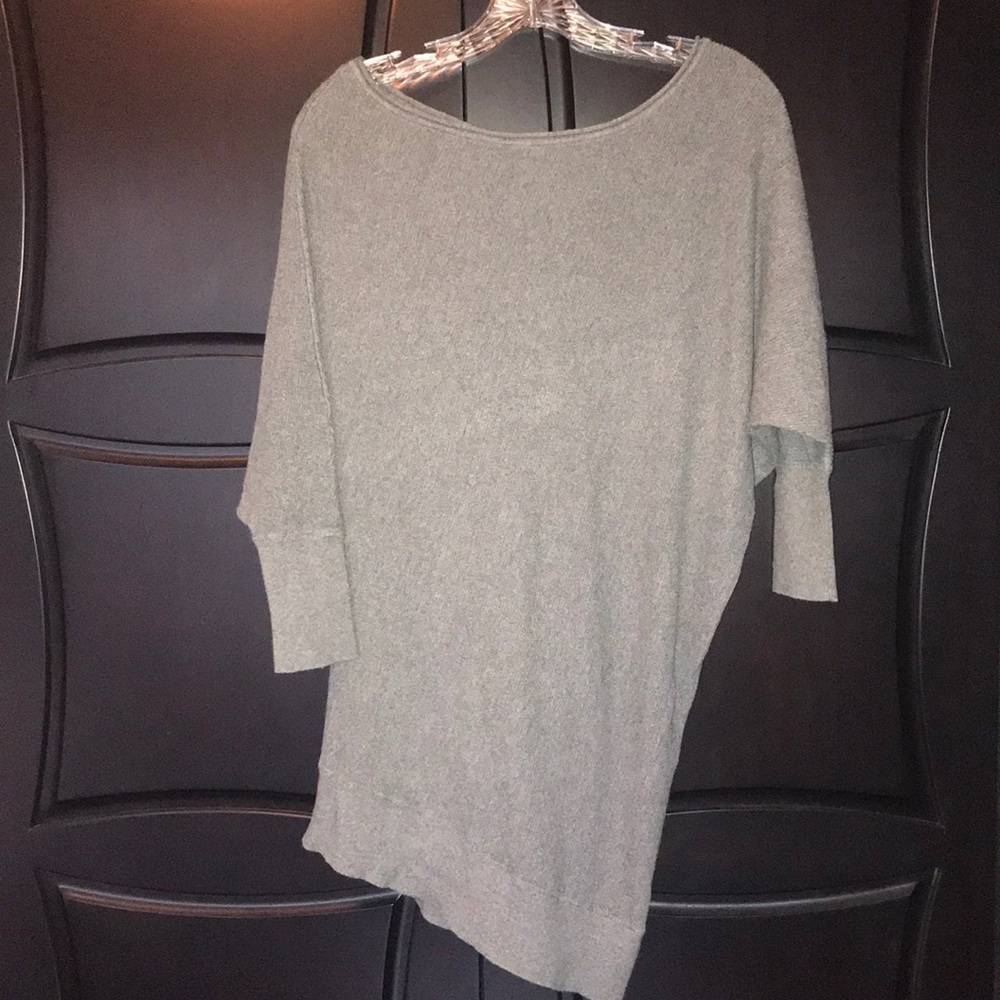 EXPRESS (Gray) Scoop neck sweater. Size Med.
